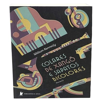 Colares de Xango e sapatos bicolores - William Kennedy.